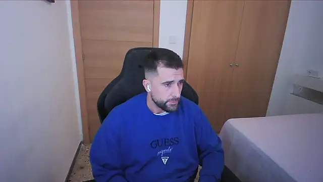 alex877x online show from November 15, 2025, 8:55 am