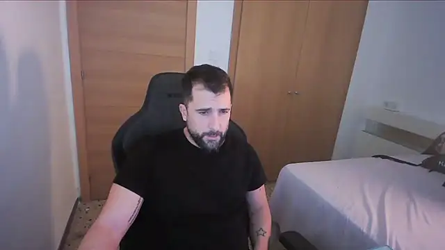 alex877x online show from November 28, 2025, 3:47 pm