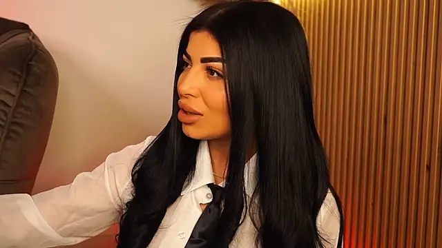 KimyBroox online show from November 9, 2025, 9:35 pm