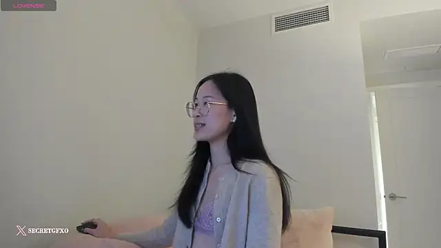 Snapshot of secretgirlfriendxo chatting on February 2, 2025, 6:26 am secretgirlfriendxo online show from February 2, 2025, 6:26 am