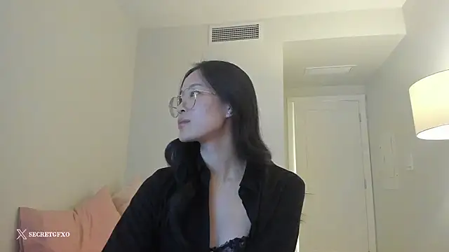 Snapshot of secretgirlfriendxo chatting on February 22, 2025, 1:55 am secretgirlfriendxo online show from February 22, 2025, 1:55 am