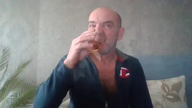 Snapshot of skorpibg65 chatting on April 14, 2026, 1:50 pm skorpibg65 online show from April 14, 2026, 1:50 pm