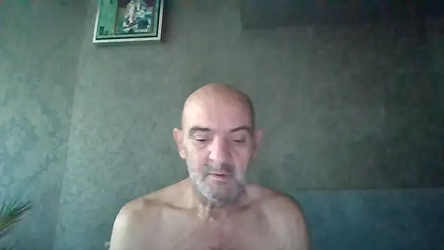 Snapshot of skorpibg65 chatting on April 26, 2026, 2:15 pm skorpibg65 online show from April 26, 2026, 2:15 pm