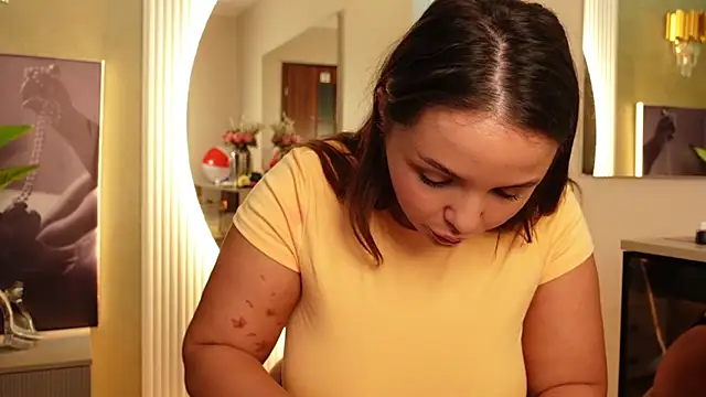 Snapshot of CelesteBailey chatting on October 7, 2025, 4:42 am CelesteBailey online show from October 7, 2025, 4:42 am