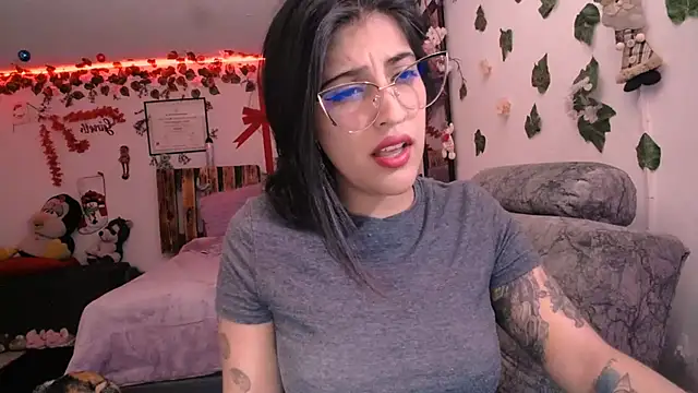 azahar  ziiz online show from January 2, 2025, 3:58 am