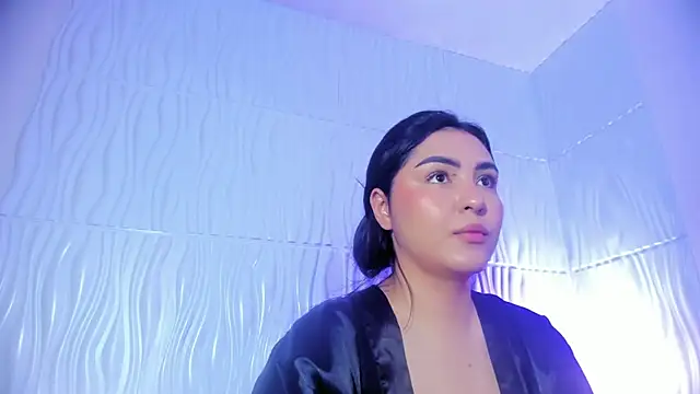 Abby  colins online show from September 19, 2025, 9:48 pm