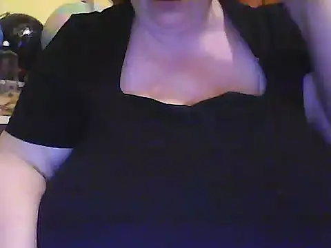 Nataliesbestjuggs online show from May 28, 2026, 8:28 pm