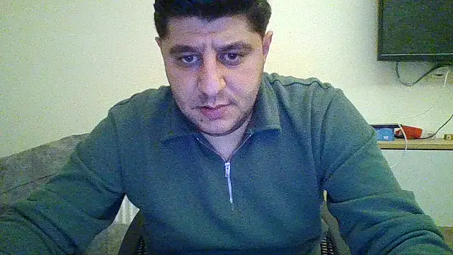 erkekkkadam online show from February 23, 2026, 4:04 pm