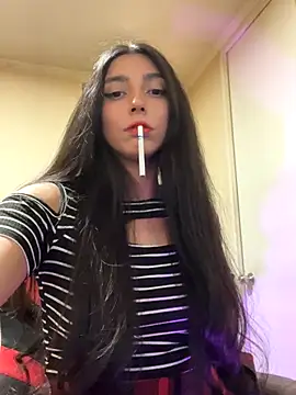 Snapshot of Felicia_smok3 chatting on October 4, 2025, 12:52 am Felicia smok3 online show from October 4, 2025, 12:52 am