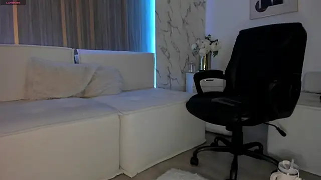 IsabellaAllen online show from March 16, 2025, 1:28 am