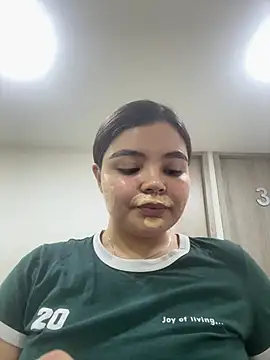 IsabellaAllen online show from March 27, 2026, 7:13 pm