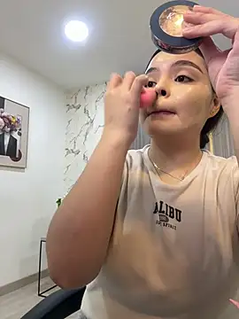 Snapshot of IsabellaAllen chatting on July 3, 2026, 8:37 pm IsabellaAllen online show from July 3, 2026, 8:37 pm