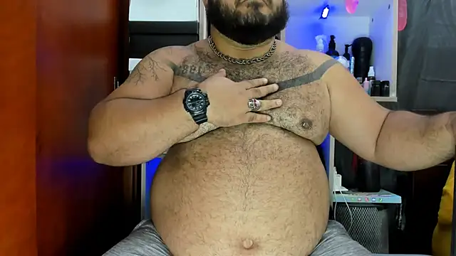Snapshot of Latino_bigcock chatting on January 23, 2025, 4:15 pm Latino bigcock online show from January 23, 2025, 4:15 pm