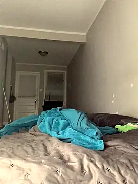 SweetHoneyBunz online show from October 29, 2025, 4:26 am