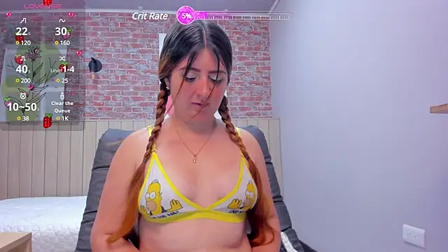 tinaclark  online show from March 12, 2025, 8:52 pm