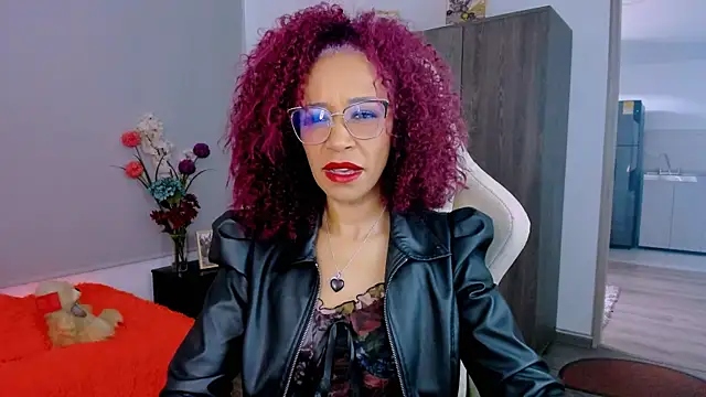 ScarlettMalbec online show from February 13, 2026, 8:38 pm