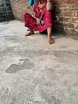 Snapshot of COUPLLE_VILLAGE chatting on December 24, 2024, 8:11 am COUPLLE VILLAGE online show from December 24, 2024, 8:11 am