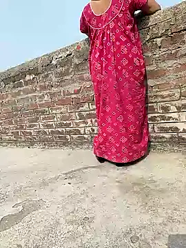 Snapshot of COUPLLE_VILLAGE chatting on January 28, 2025, 6:49 am COUPLLE VILLAGE online show from January 28, 2025, 6:49 am