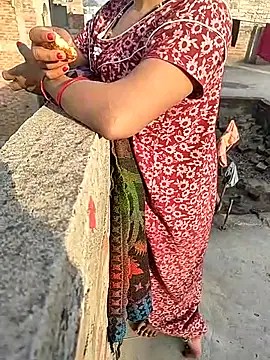 Snapshot of COUPLLE_VILLAGE chatting on February 15, 2025, 10:55 am COUPLLE VILLAGE online show from February 15, 2025, 10:55 am