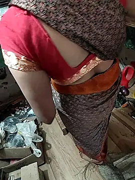 Snapshot of COUPLLE_VILLAGE chatting on March 11, 2025, 3:37 am COUPLLE VILLAGE online show from March 11, 2025, 3:37 am