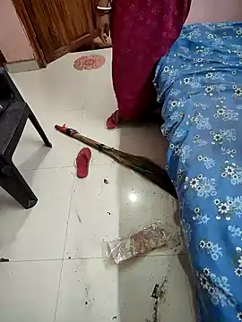 Snapshot of COUPLLE_VILLAGE chatting on March 12, 2025, 3:24 am COUPLLE VILLAGE online show from March 12, 2025, 3:24 am