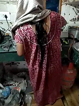 Snapshot of COUPLLE_VILLAGE chatting on March 15, 2025, 7:20 am COUPLLE VILLAGE online show from March 15, 2025, 7:20 am