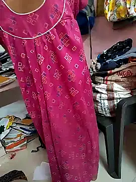 Snapshot of COUPLLE_VILLAGE chatting on March 17, 2025, 10:38 am COUPLLE VILLAGE online show from March 17, 2025, 10:38 am