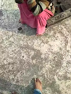 COUPLLE VILLAGE online show from November 30, 2025, 3:32 am