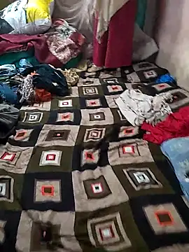 COUPLLE VILLAGE online show from March 10, 2026, 3:00 am