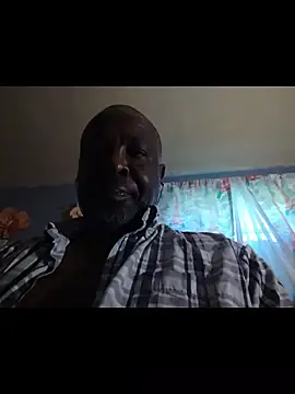 macnificent1fr online show from October 14, 2025, 8:42 pm