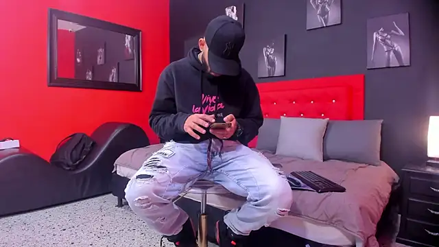 Thiagogomez online show from October 25, 2025, 12:34 pm