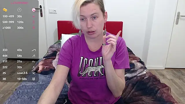 Snapshot of cumfun chatting on February 3, 2025, 9:50 pm cumfun online show from February 3, 2025, 9:50 pm
