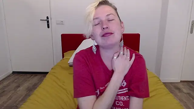 Snapshot of cumfun chatting on February 23, 2025, 6:34 pm cumfun online show from February 23, 2025, 6:34 pm