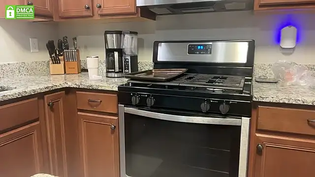 Cosmic Rose online show from September 29, 2025, 1:16 pm