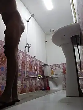 Snapshot of Antonio_shower_time chatting on June 27, 2026, 1:32 am Antonio shower time online show from June 27, 2026, 1:32 am