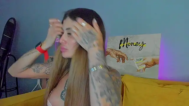 Snapshot of Patricia_Cox chatting on October 9, 2025, 8:07 pm Patricia Cox online show from October 9, 2025, 8:07 pm