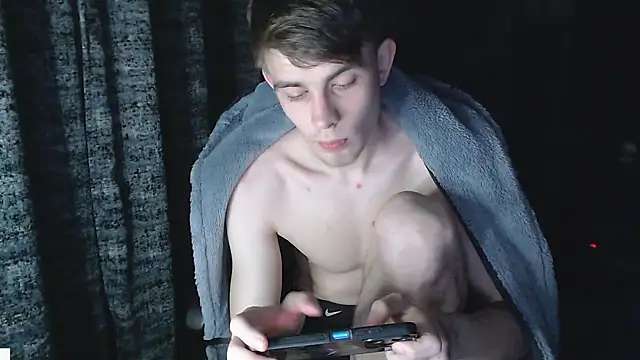 Student Oliver online show from November 21, 2025, 6:06 pm