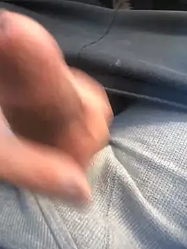 Lun4chuut online show from March 9, 2025, 2:32 pm