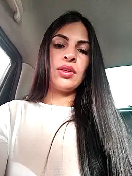 Snapshot of Astrid-- chatting on February 17, 2025, 10:58 pm Astrid-- online show from February 17, 2025, 10:58 pm