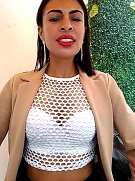 Snapshot of Astrid-- chatting on February 25, 2025, 3:27 pm Astrid-- online show from February 25, 2025, 3:27 pm