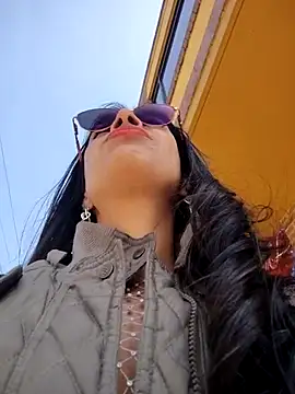 Astrid-- online show from February 5, 2026, 3:05 pm