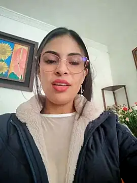 Astrid-- online show from May 12, 2026, 2:58 pm