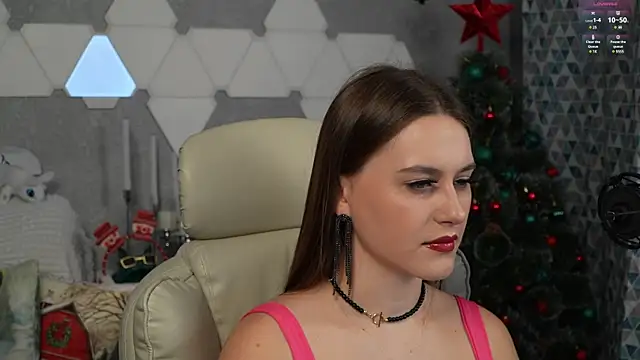 HarleyDeess online show from December 13, 2024, 10:34 pm