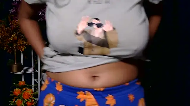 sexy-simmy online show from October 2, 2025, 11:23 pm