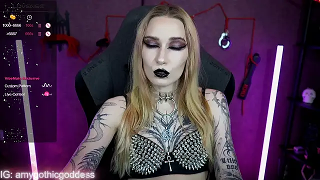 Snapshot of amywhitenessxx chatting on November 23, 2025, 2:17 pm amywhitenessxx online show from November 23, 2025, 2:17 pm