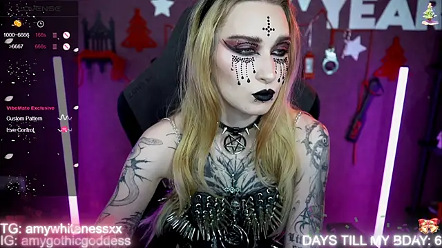 Snapshot of amywhitenessxx chatting on December 19, 2025, 2:13 pm amywhitenessxx online show from December 19, 2025, 2:13 pm