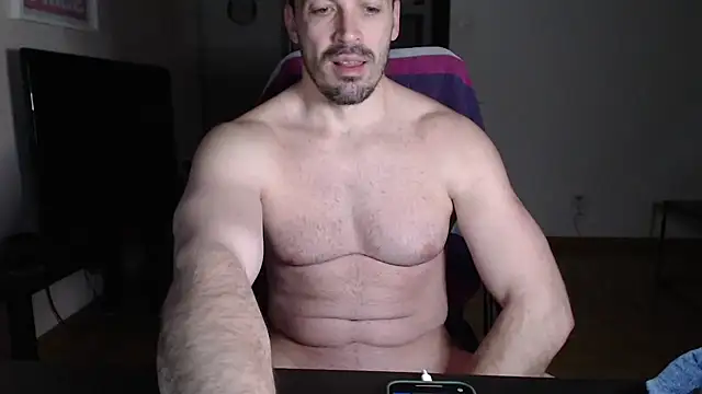 Snapshot of Hammer_Top chatting on February 14, 2025, 3:05 pm Hammer Top online show from February 14, 2025, 3:05 pm