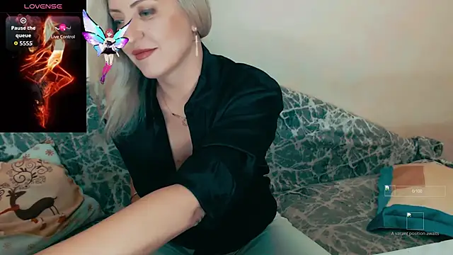 Snapshot of ElysonLang chatting on November 13, 2025, 12:42 am ElysonLang online show from November 13, 2025, 12:42 am