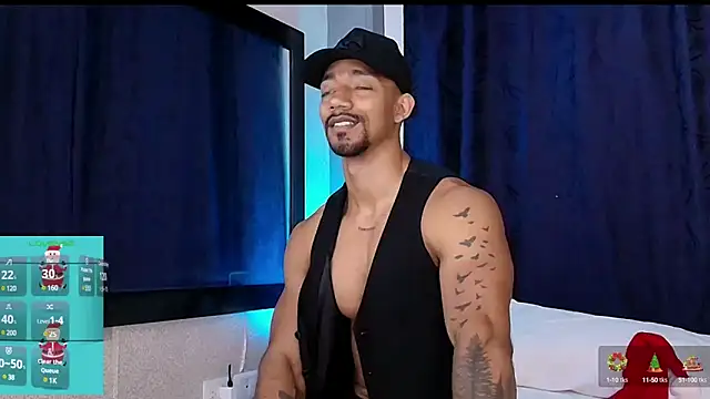 Snapshot of Manolo_Hot1 chatting on December 5, 2024, 2:44 pm Manolo Hot1 online show from December 5, 2024, 2:44 pm