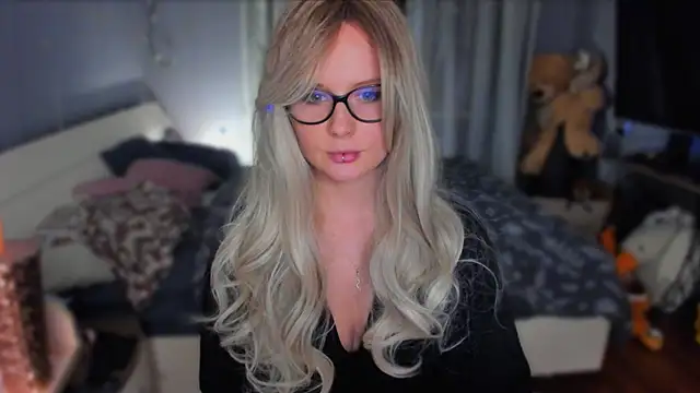 Snapshot of KlementinaBbG chatting on November 30, 2025, 8:46 pm KlementinaBbG online show from November 30, 2025, 8:46 pm